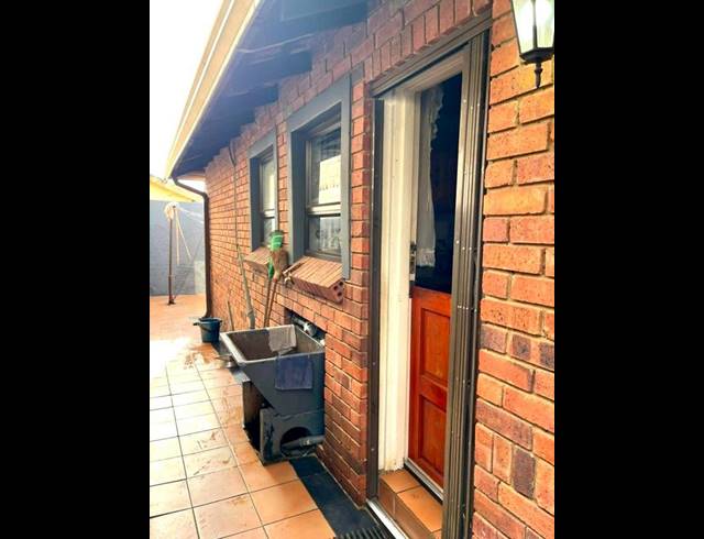 3 BEDROOM PROPERTY TO RENT IN PIMVILLE